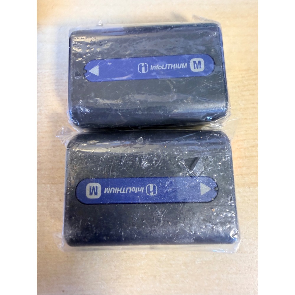 Sony NP-FM30 InfoLITHIUM M Battery Pack 2PK Black New Li-ion 7.2V 5.0Wh Japan